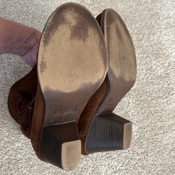 Mia Suede booties - Picture 10 of 15